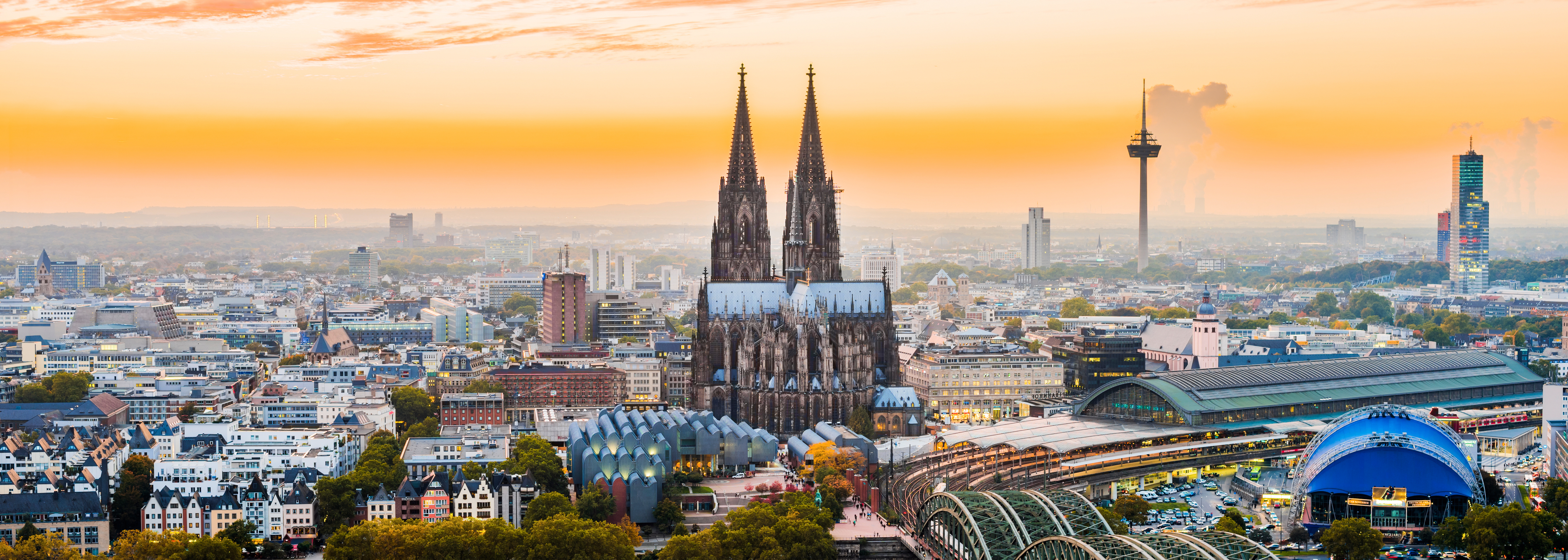 Online Druckerei Köln Kölner Dom mit Stadtübersicht und Online Druckerei Köln